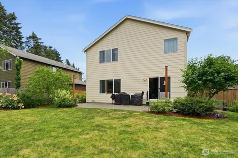 2001 5th Avenue NW Puyallup WA 98371