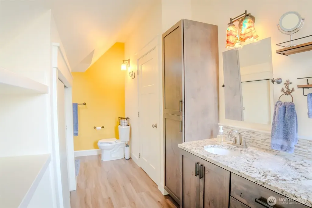 5010 L Place Seaview WA 98644