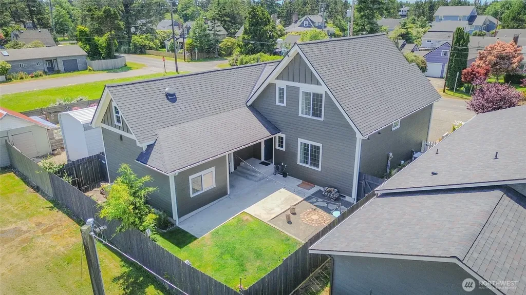 5010 L Place Seaview WA 98644