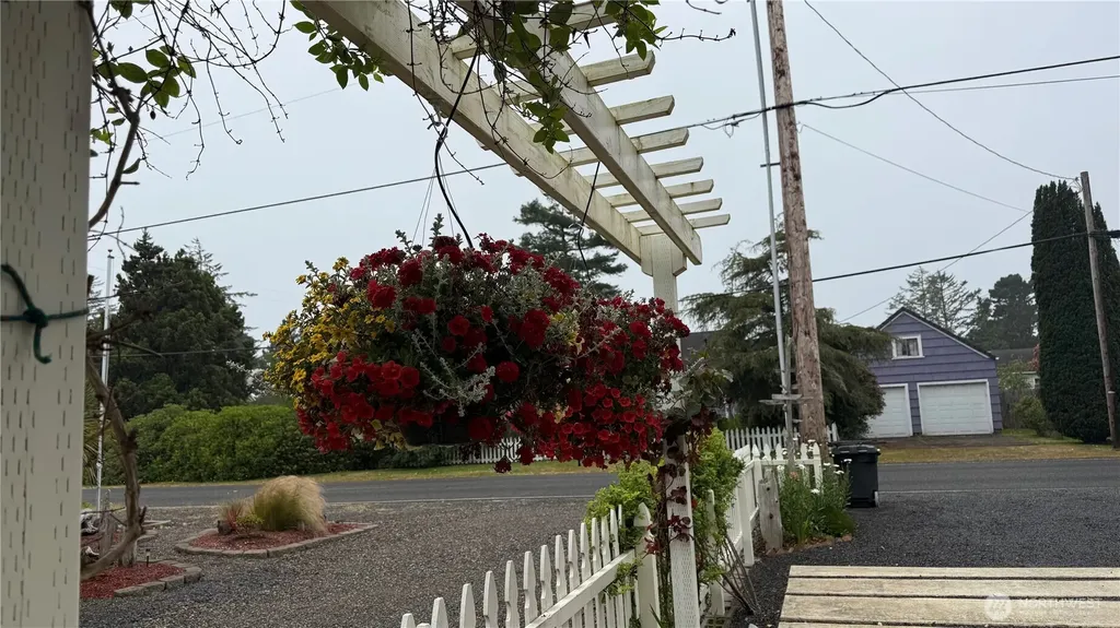 5010 L Place Seaview WA 98644