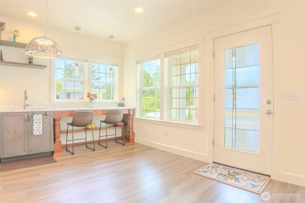 5010 L Place Seaview WA 98644