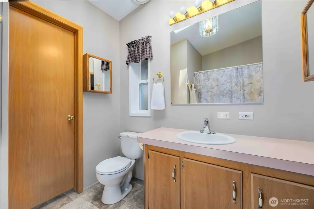 7380 Woodland Road Ferndale WA 98248