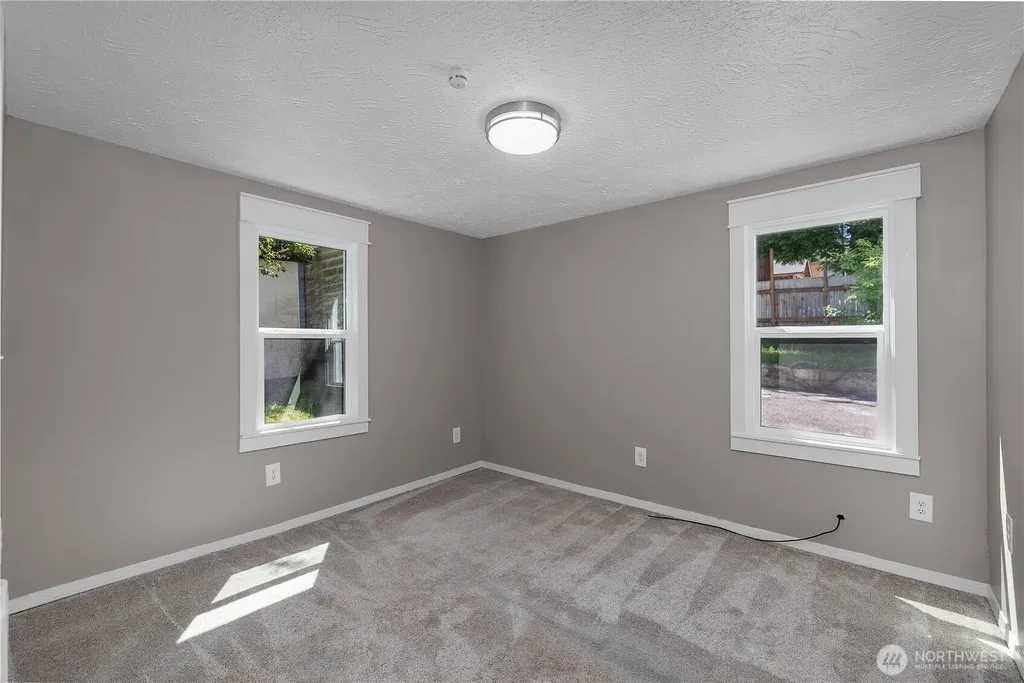 924 Tobin Avenue Shelton WA 98584