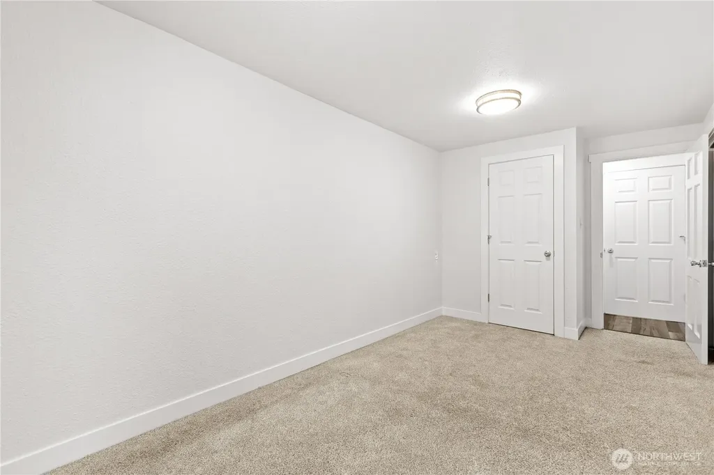 8823 S Yakima Avenue Tacoma WA 98444