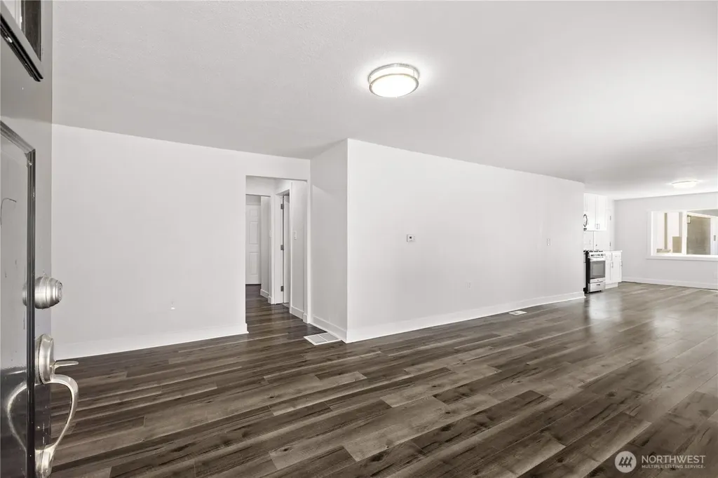 8823 S Yakima Avenue Tacoma WA 98444