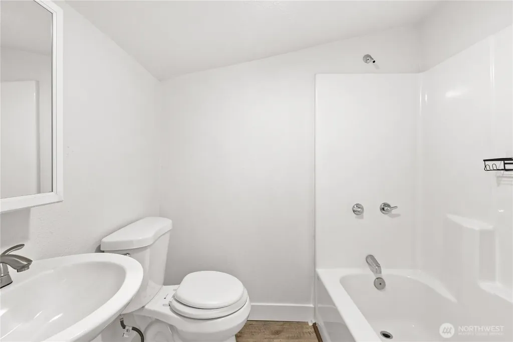 8823 S Yakima Avenue Tacoma WA 98444