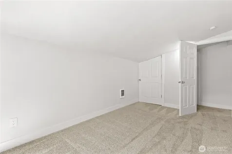 8823 S Yakima Avenue Tacoma WA 98444