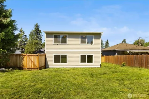 8823 S Yakima Avenue Tacoma WA 98444