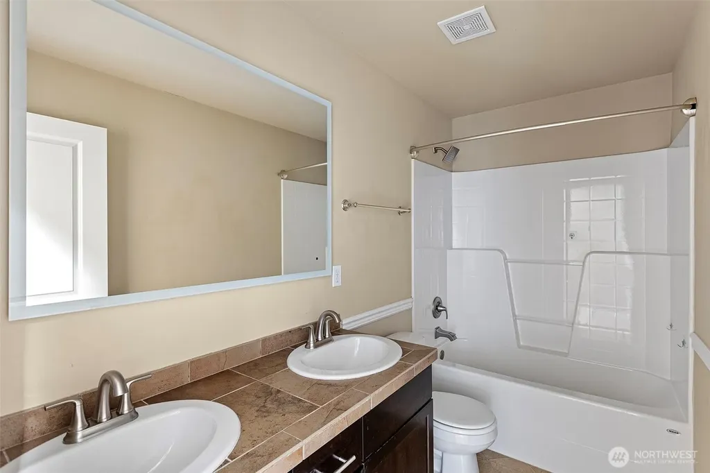 11163 31st Street NE Lake Stevens WA 98258