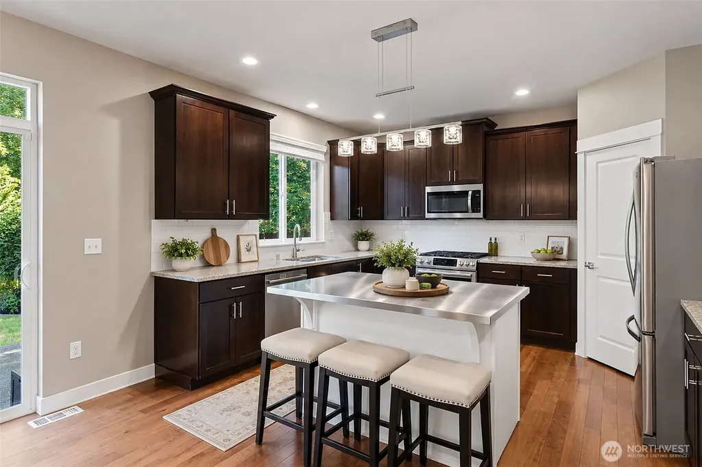11163 31st Street NE Lake Stevens WA 98258