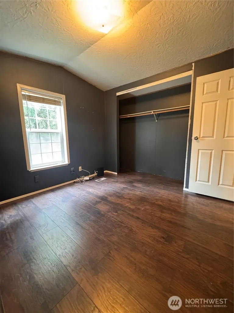 17045 NW Sunset Ridge Way Seabeck WA 98380