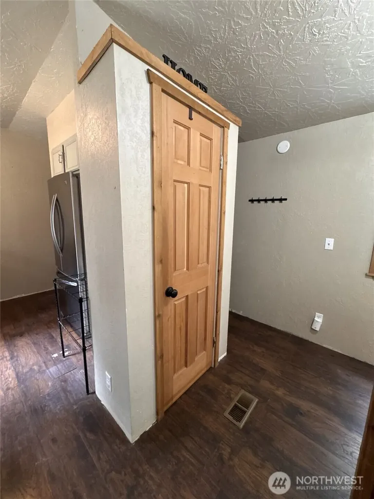 17045 NW Sunset Ridge Way Seabeck WA 98380
