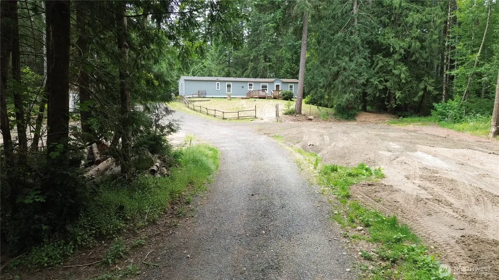 17045 NW Sunset Ridge Way Seabeck WA 98380