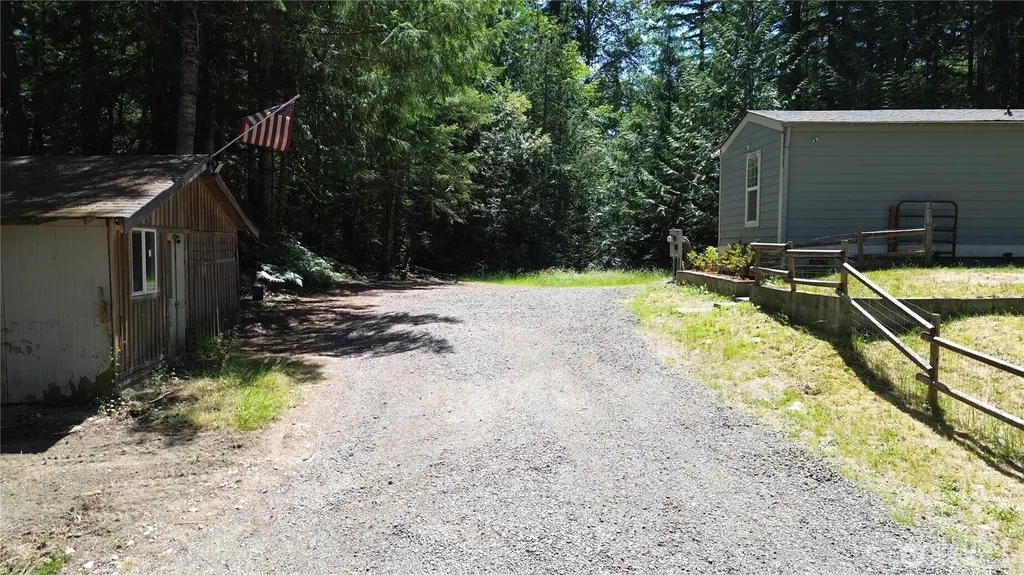 17045 NW Sunset Ridge Way Seabeck WA 98380