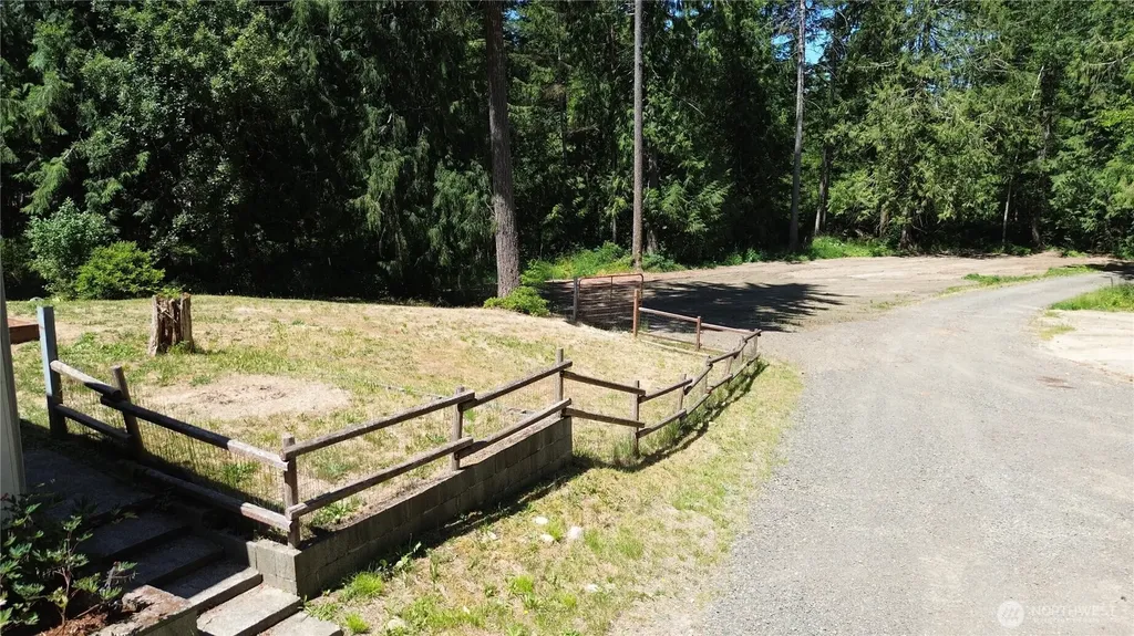 17045 NW Sunset Ridge Way Seabeck WA 98380