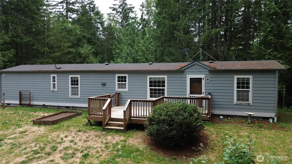 17045 NW Sunset Ridge Way Seabeck WA 98380