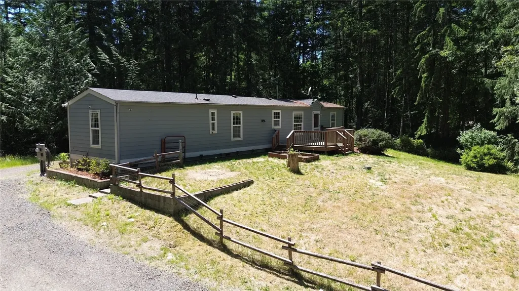 17045 NW Sunset Ridge Way Seabeck WA 98380
