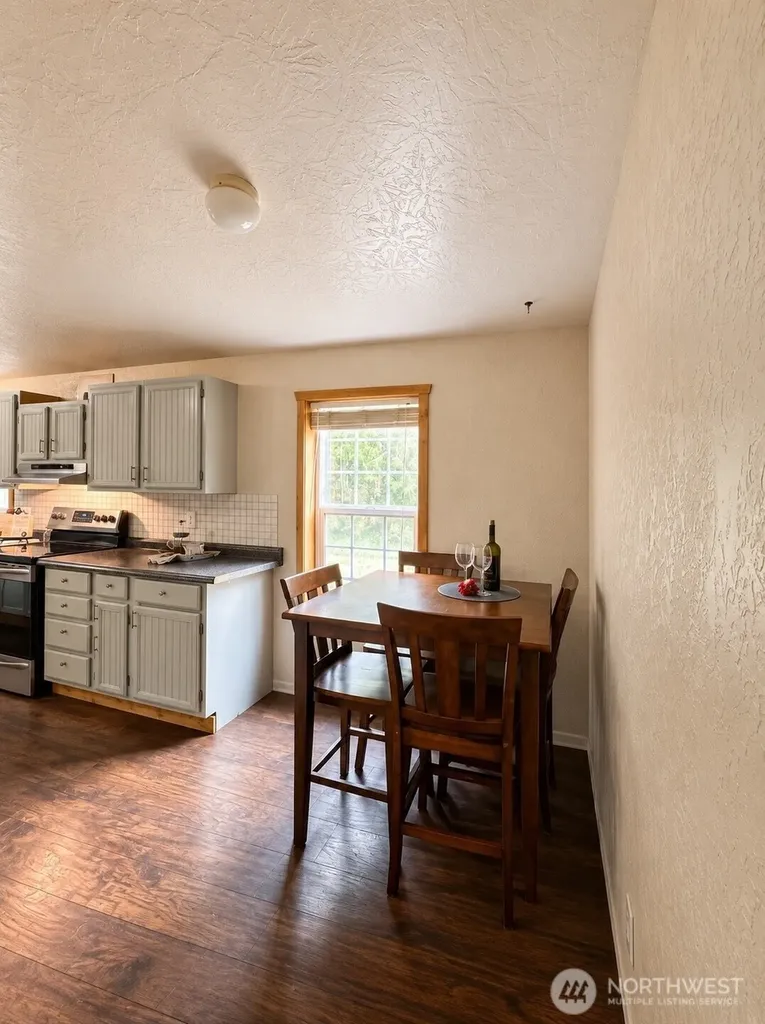17045 NW Sunset Ridge Way Seabeck WA 98380