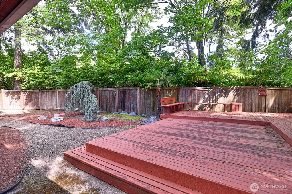 8808 SE 54th SE Mercer Island WA 98040