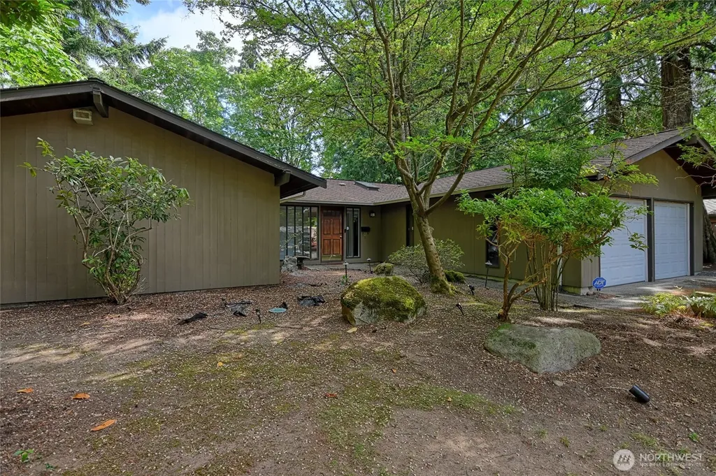 8808 SE 54th SE Mercer Island WA 98040