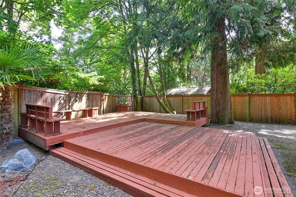 8808 SE 54th SE Mercer Island WA 98040