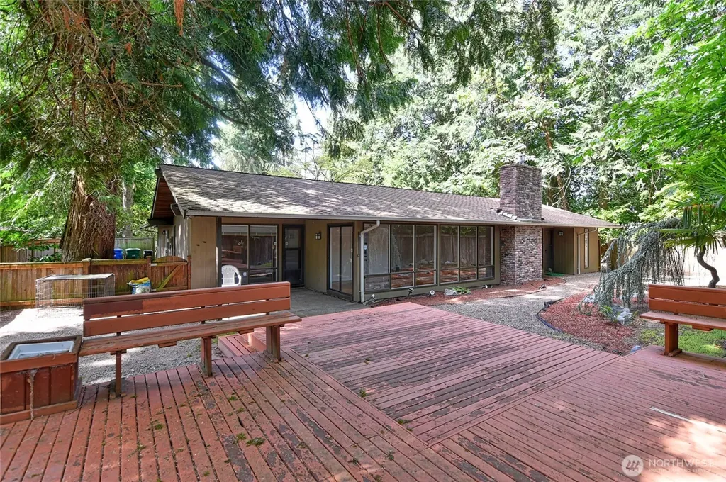 8808 SE 54th SE Mercer Island WA 98040