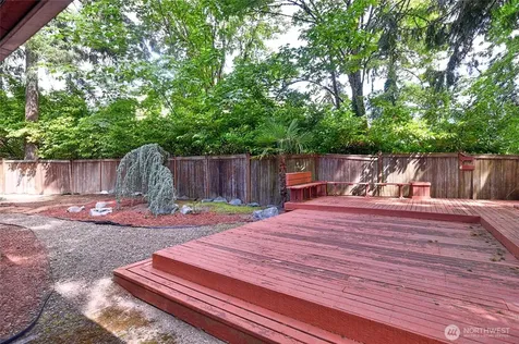 8808 SE 54th SE Mercer Island WA 98040