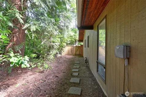 8808 SE 54th SE Mercer Island WA 98040