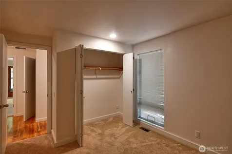 8808 SE 54th SE Mercer Island WA 98040