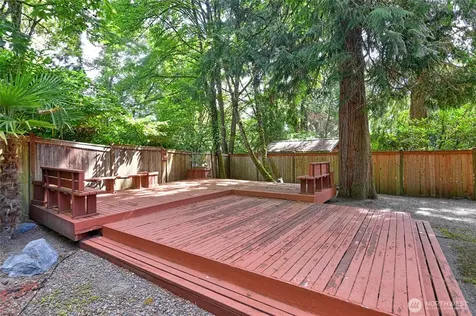 8808 SE 54th SE Mercer Island WA 98040