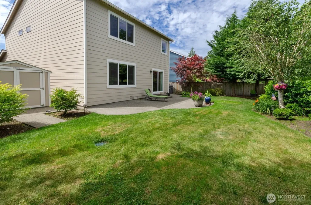 7905 152nd St Ct E Puyallup WA 98375