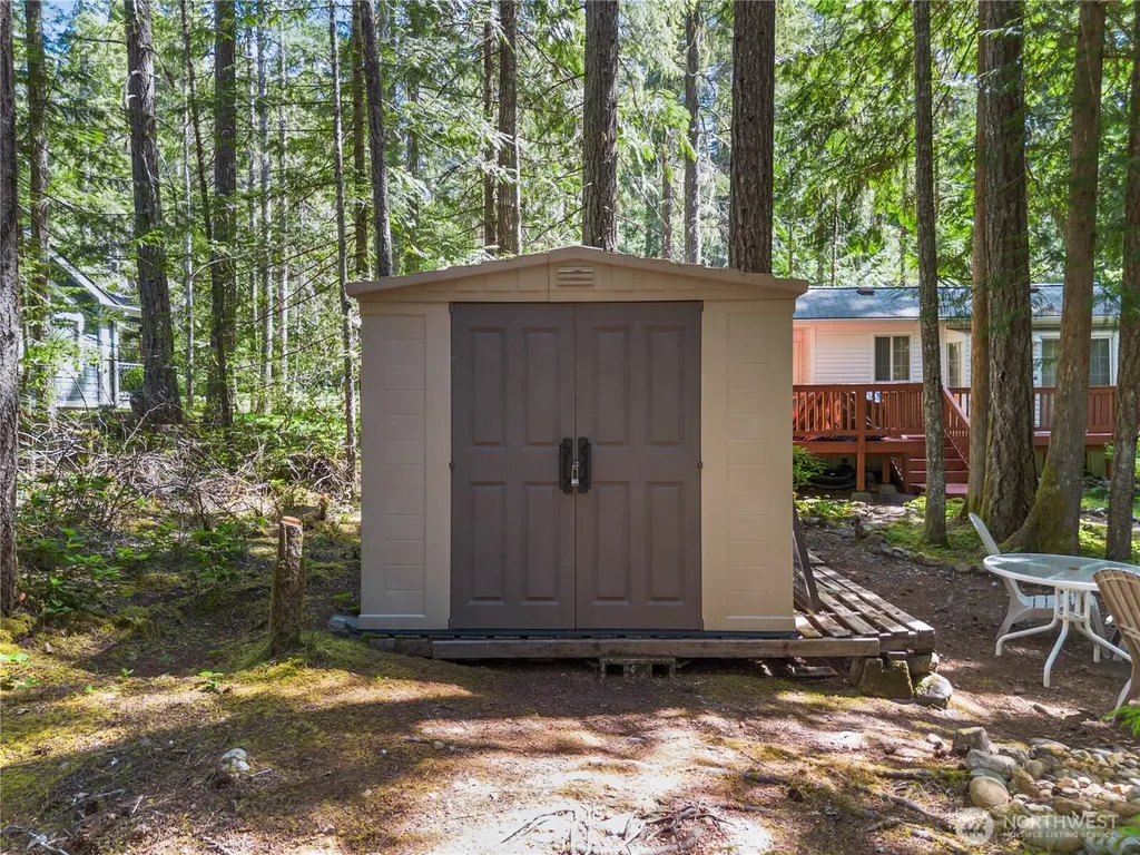 421 N Mt Jupiter Drive Hoodsport WA 98548