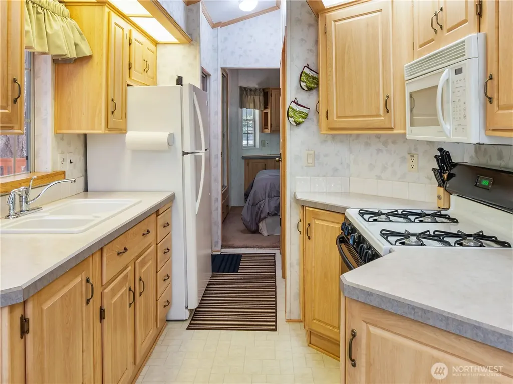 421 N Mt Jupiter Drive Hoodsport WA 98548