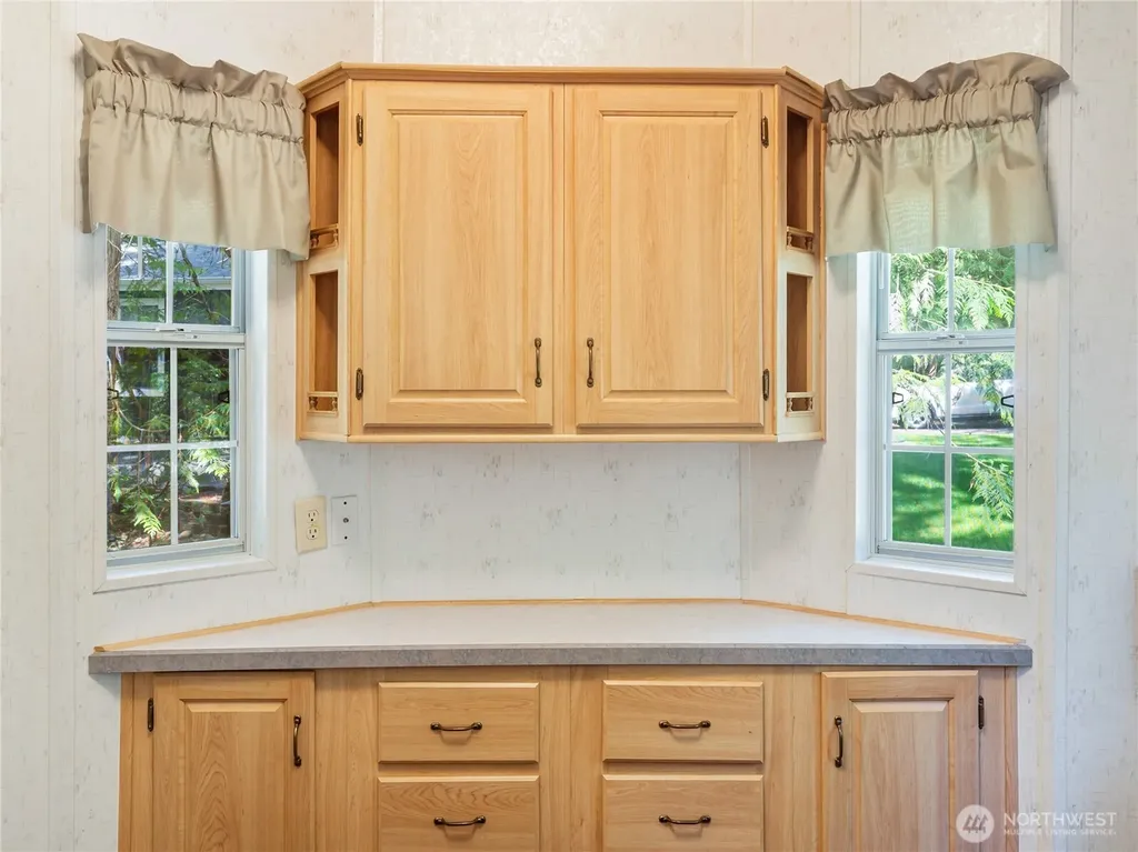 421 N Mt Jupiter Drive Hoodsport WA 98548