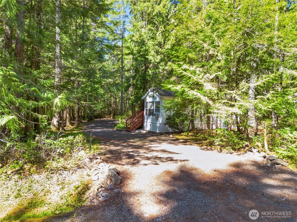 421 N Mt Jupiter Drive Hoodsport WA 98548