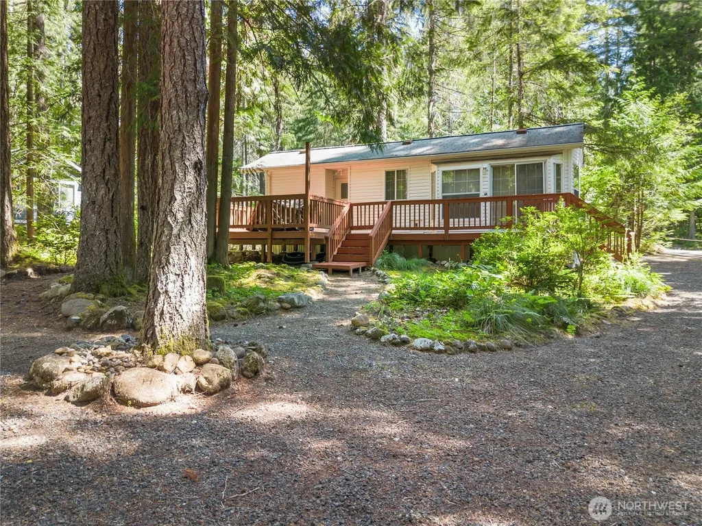 421 N Mt Jupiter Drive Hoodsport WA 98548
