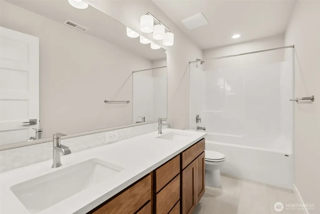 902 Bodie Street SE Lacey WA 98513