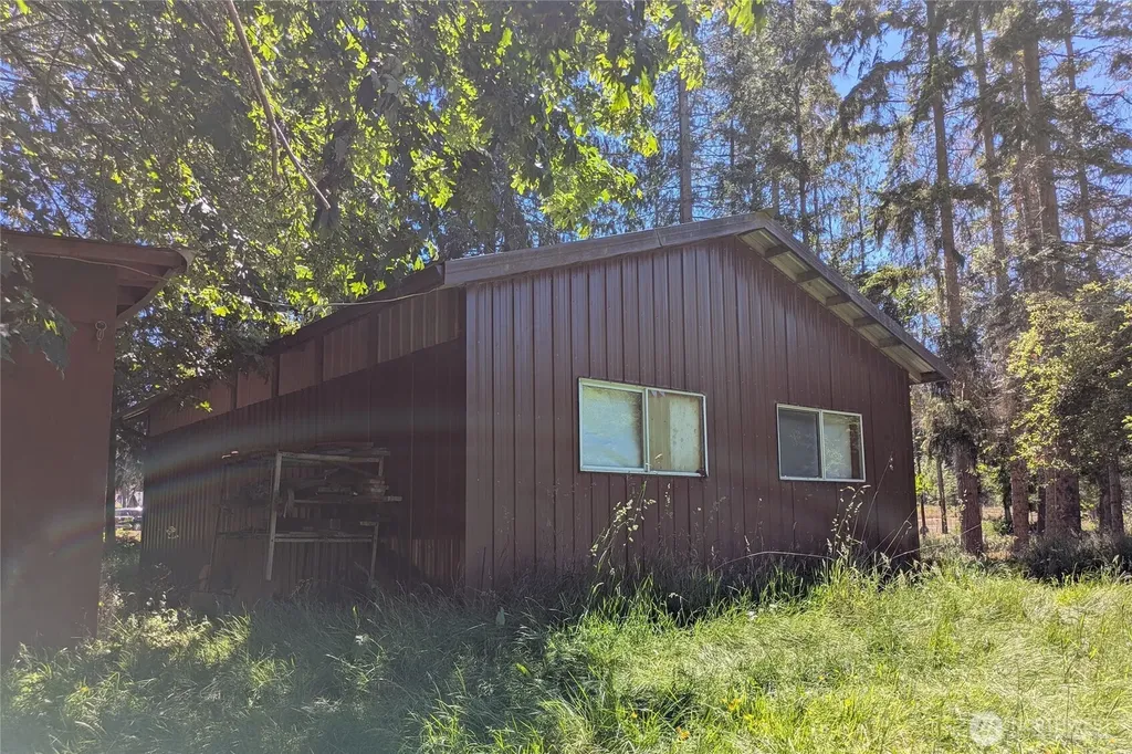 1082 Taylor Cutoff Road Sequim WA 98382