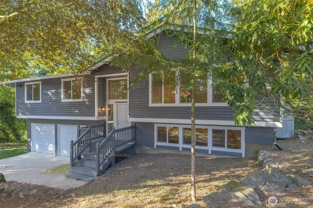 12718 SE 184th Place Renton WA 98058