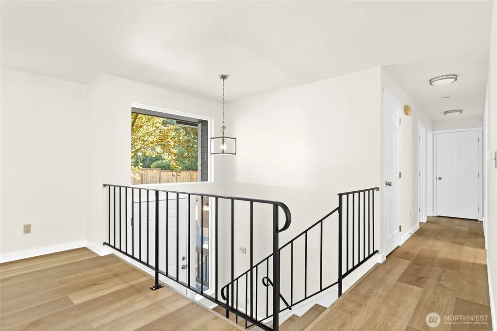 12718 SE 184th Place Renton WA 98058
