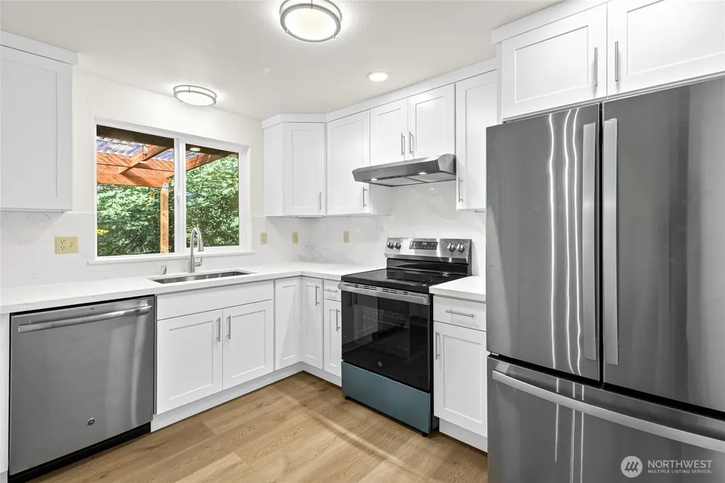 12718 SE 184th Place Renton WA 98058
