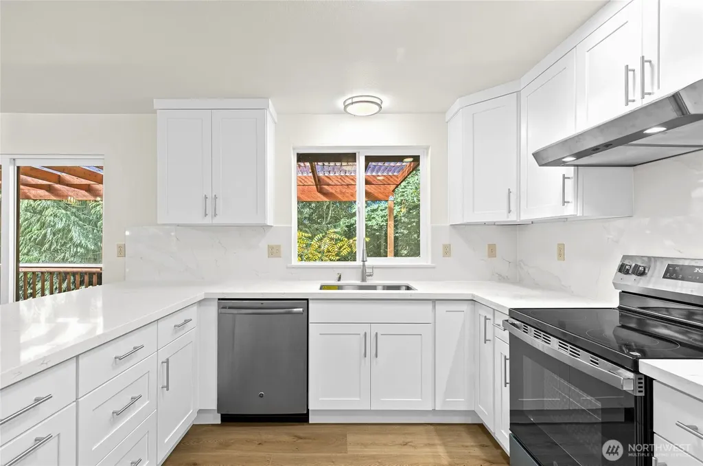12718 SE 184th Place Renton WA 98058