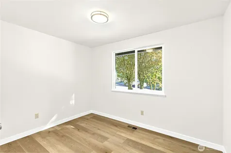 12718 SE 184th Place Renton WA 98058