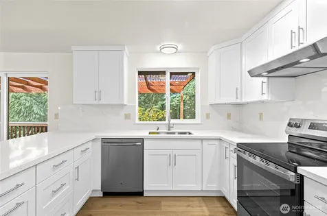 12718 SE 184th Place Renton WA 98058