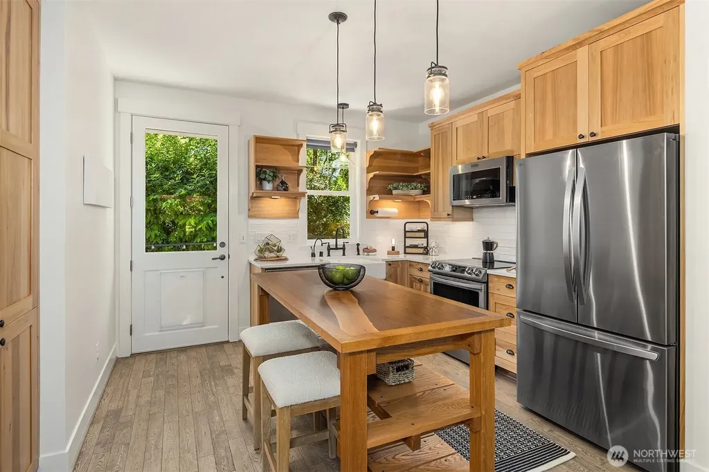 9417 NE 128th Street Kirkland WA 98034