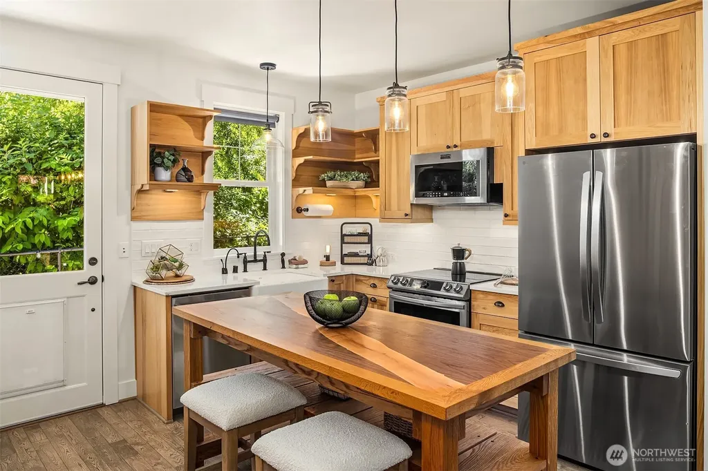 9417 NE 128th Street Kirkland WA 98034