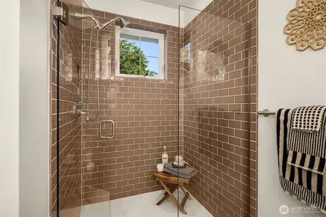 9417 NE 128th Street Kirkland WA 98034