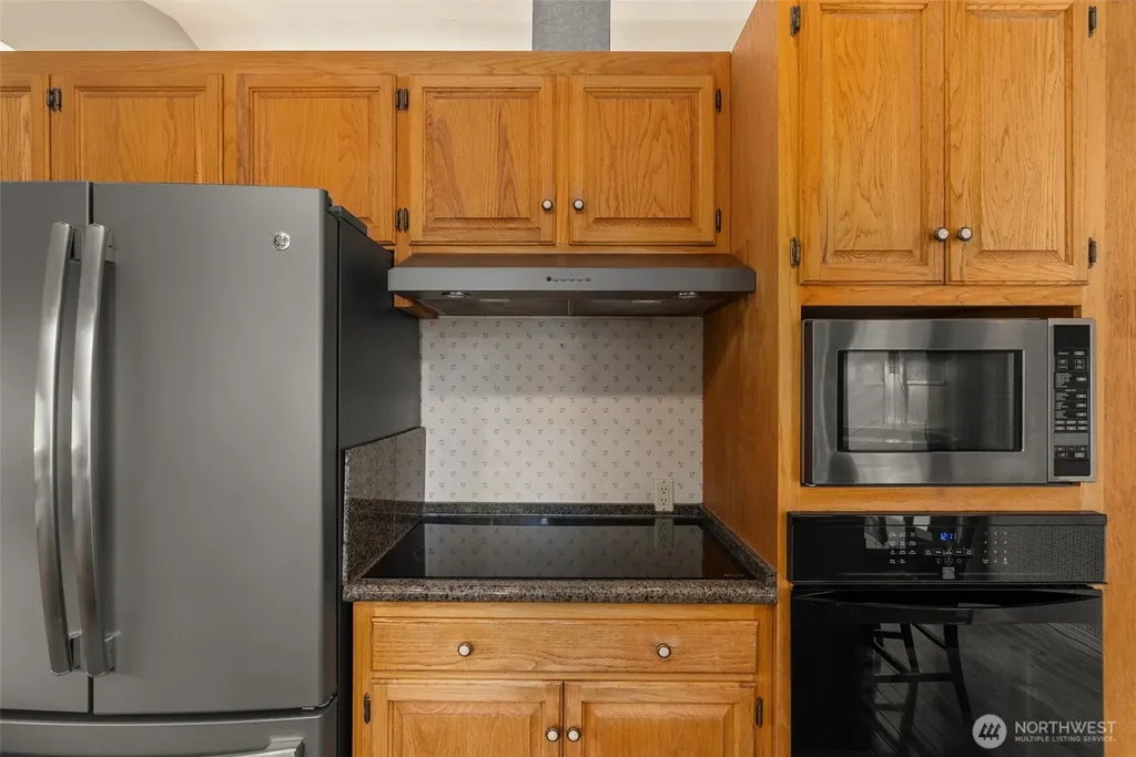 1677 North Fork Road Chehalis WA 98532