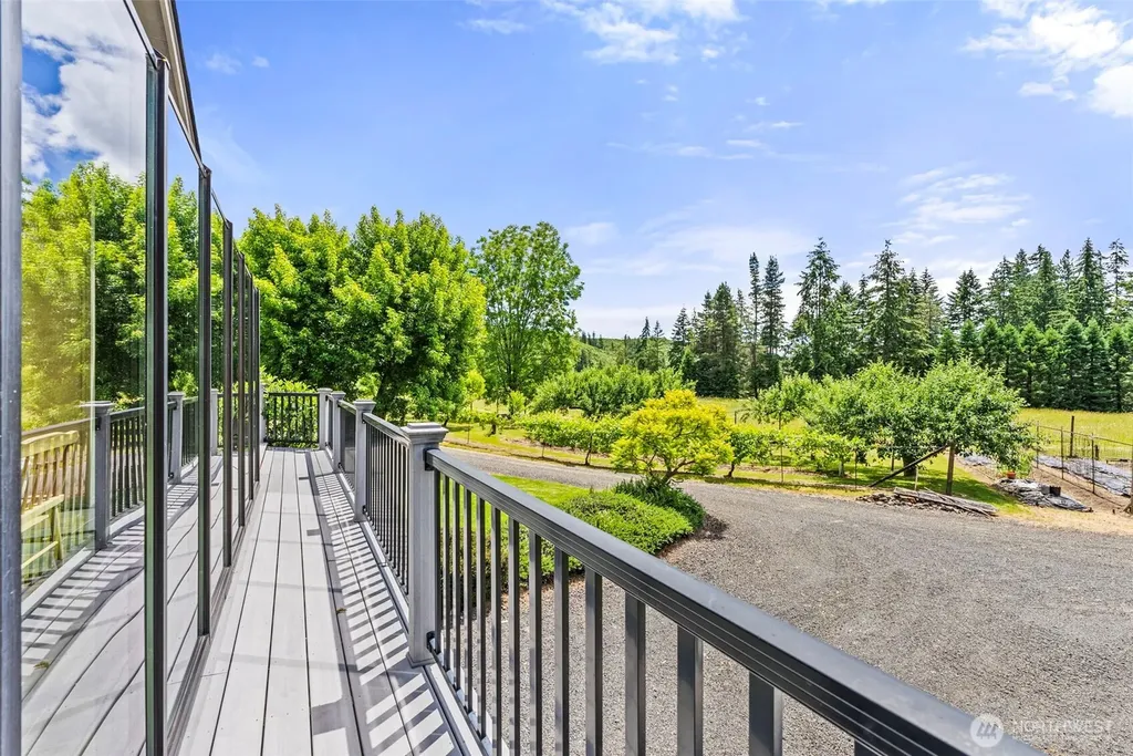1677 North Fork Road Chehalis WA 98532