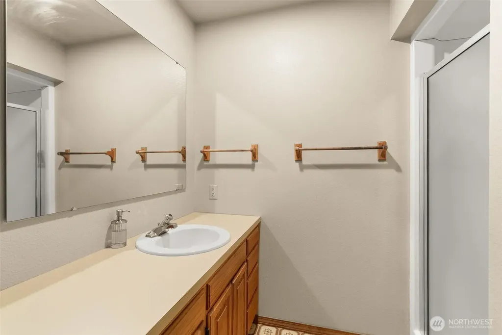 1677 North Fork Road Chehalis WA 98532